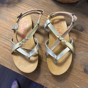 Girl’s Blowfish sandals